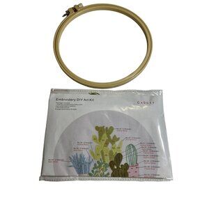 Embroidery DIY Art Kit CACTUS IN POTS Hoop Cloth Needles Thread NEW IN PACKAGE